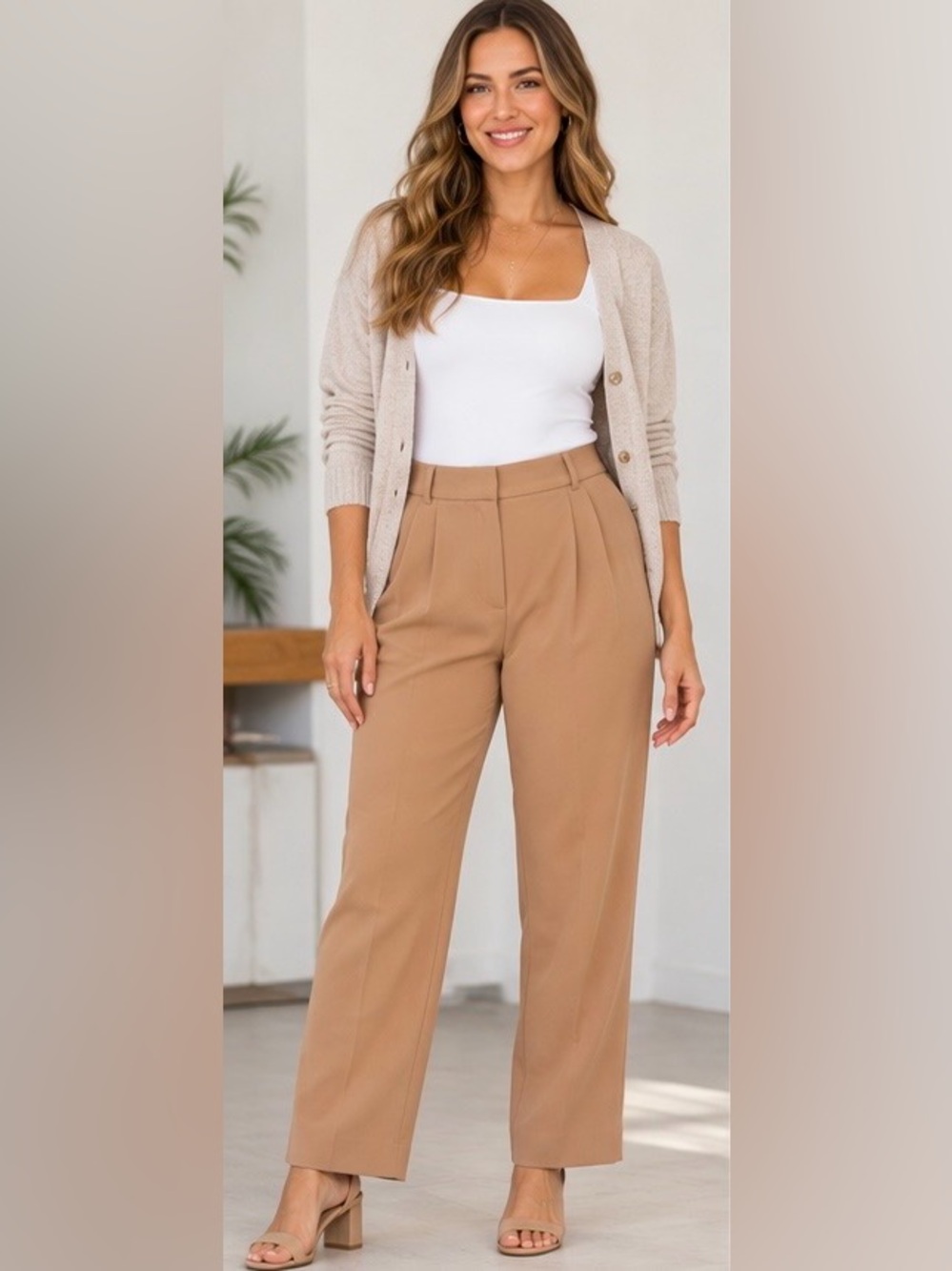 Abercrombie & Fitch Tailored High-Waist Pleated Trousers - Tan